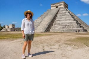 discover the best clothing tips for a comfortable and respectful visit to chichen itza, including breathable fabrics, sun protection, and cultural considerations.