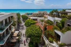 explore the top neighborhoods in playa del carmen to find the perfect spot for your next visit. uncover hidden gems, vibrant communities, and local favorites for an unforgettable stay.