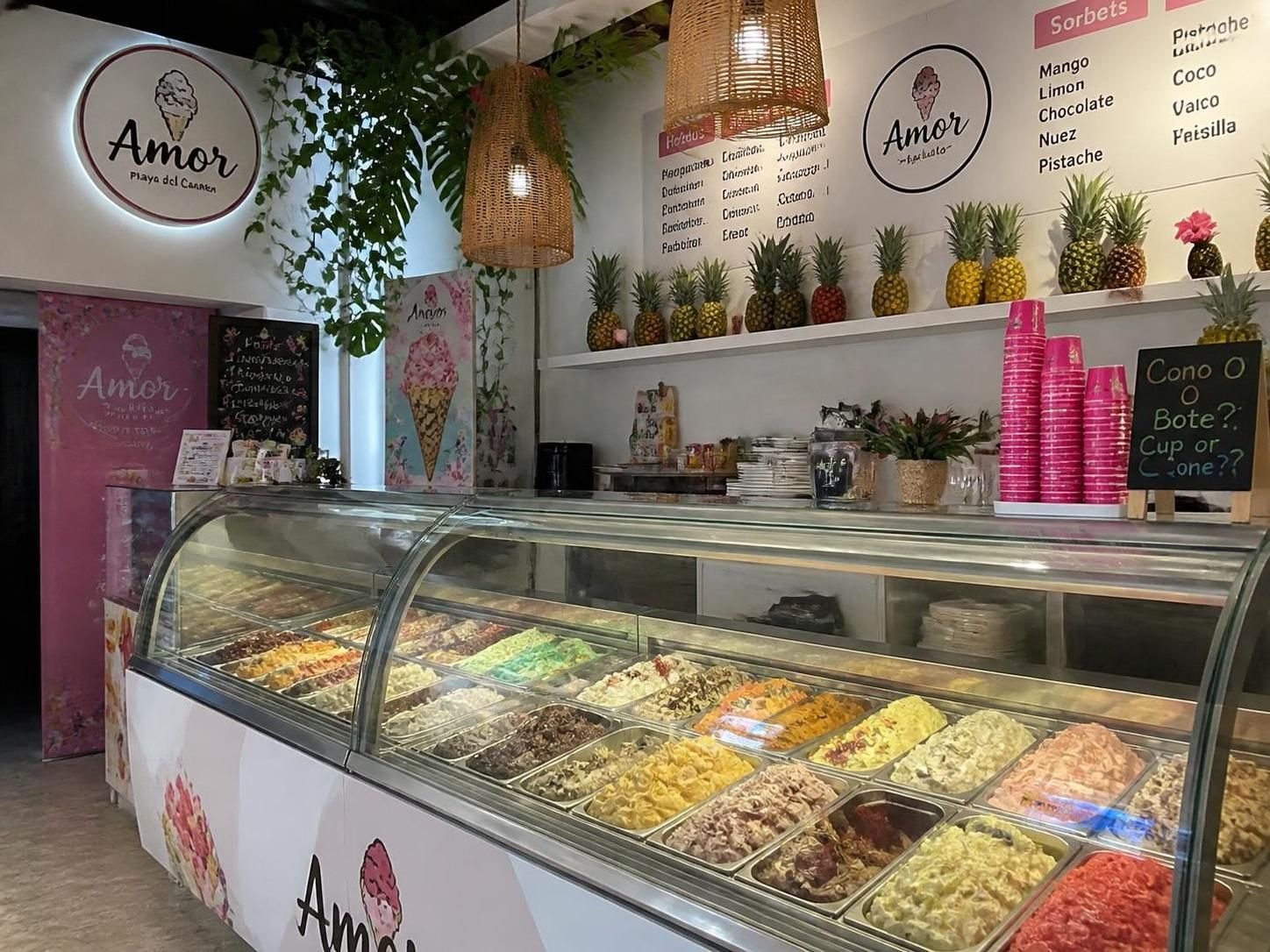 discover the best ice cream in playa del carmen with our guide to the top spots you must try for delicious and refreshing treats.