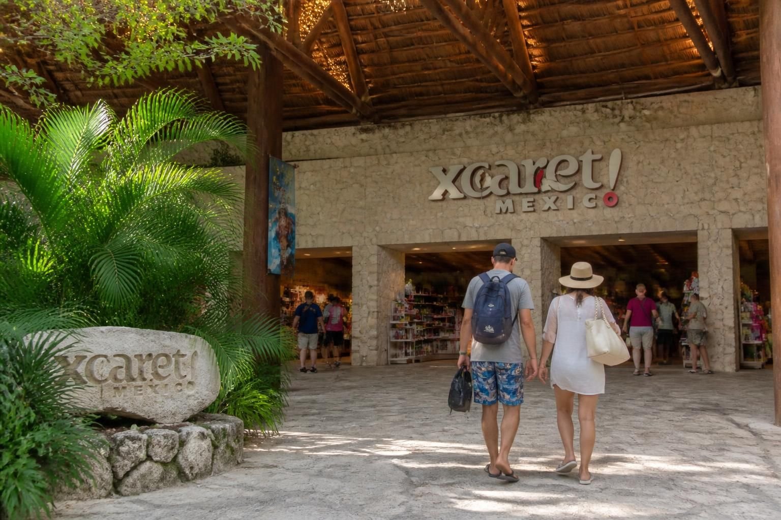 discover essential tips and insider advice for an unforgettable visit to xcaret park. maximize your experience with our comprehensive guide to the best attractions, activities, and dining options.